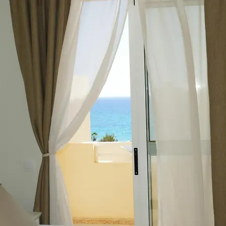 Blue Lagoon アパート *